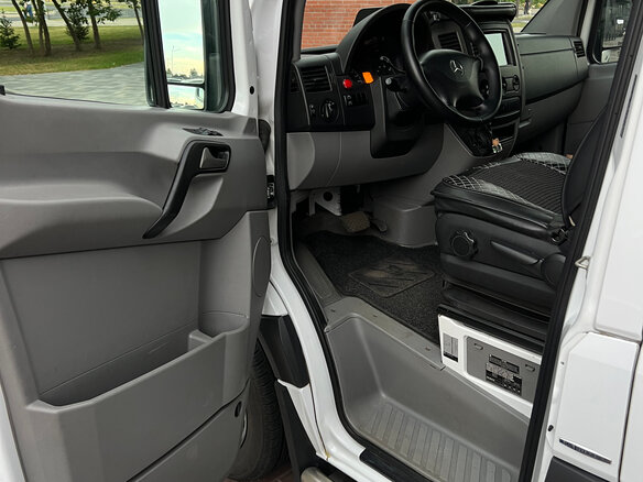 2017 Mercedes-Benz Sprinter, белый, 2400000 рублей - вид 20