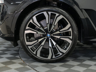 2024 BMW X7 40i I (G07) Рестайлинг, чёрный, 13690000 рублей, вид 3