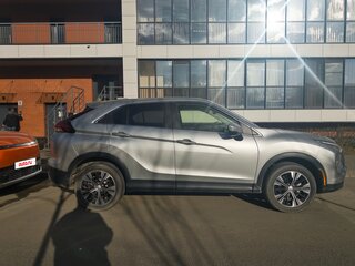 2021 Mitsubishi Eclipse Cross I, серебристый, 2200000 рублей, вид 3
