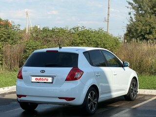 2011 Kia Ceed I Рестайлинг, белый, 640000 рублей, вид 5