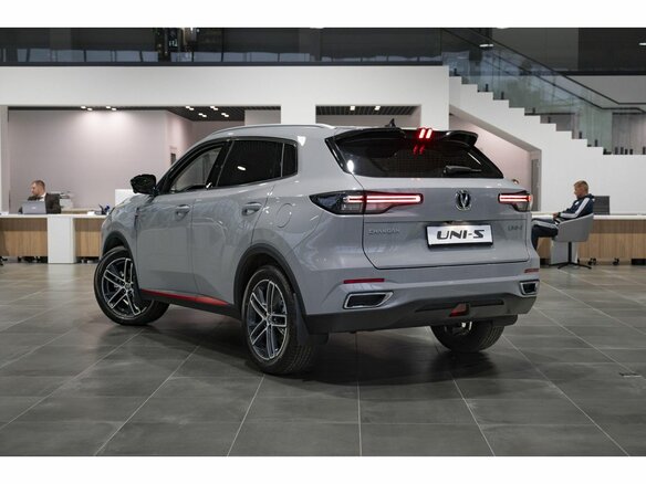 2025 Changan UNI-S I, серебристый, 3179900 рублей - вид 34