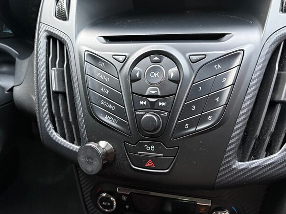 2013 Ford Focus III, красный, 850000 рублей - вид 4