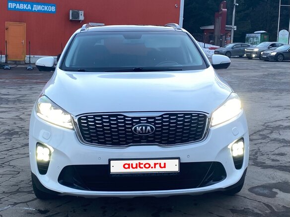 2018 Kia Sorento III Prime Рестайлинг, белый, 2890000 рублей