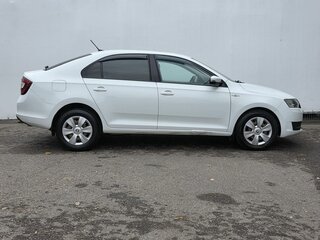2019 Skoda Rapid I Рестайлинг, белый, 1120000 рублей, вид 4