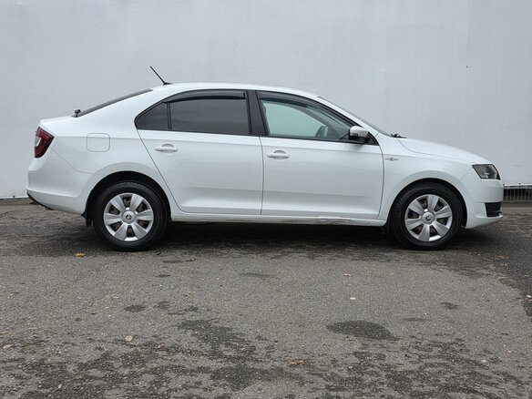 2019 Skoda Rapid I Рестайлинг, белый, 1120000 рублей - вид 3