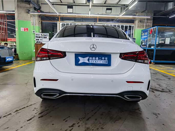 2021 Mercedes-Benz A-Класс 180 Long IV (W177), белый - вид 4
