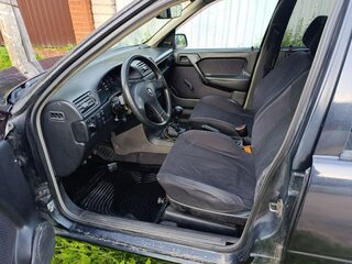 1989 Opel Vectra KAT A, чёрный, 150000 рублей, вид 4