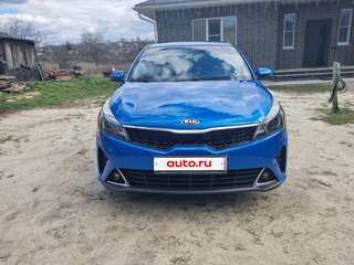 2021 Kia Rio IV Рестайлинг, синий, 1350000 рублей, вид 1