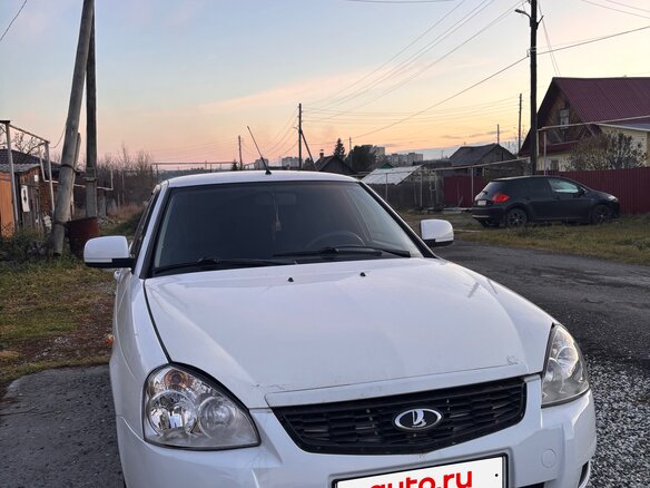 2012 Lada (ВАЗ) Priora I, белый, 210000 рублей