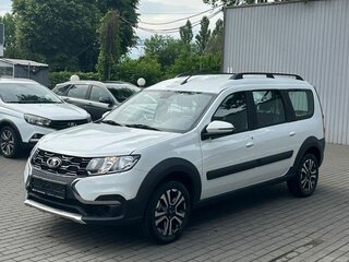 2026 Lada (ВАЗ) Largus Cross I Рестайлинг, белый, 1942000 рублей, вид 3