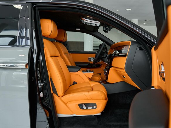 2024 Rolls-Royce Phantom VIII Рестайлинг (Series II), чёрный, 57000000 рублей - вид 9