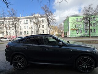 2022 BMW X6 30d III (G06), серый, 9850000 рублей, вид 4