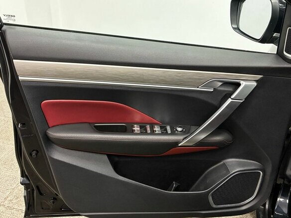 2022 Geely Coolray I, чёрный, 1750000 рублей - вид 4