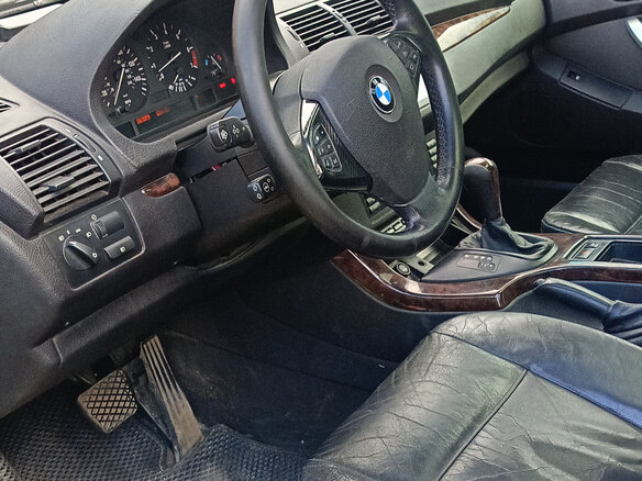 2002 BMW X5 3.0i I (E53), чёрный, 895000 рублей - вид 5