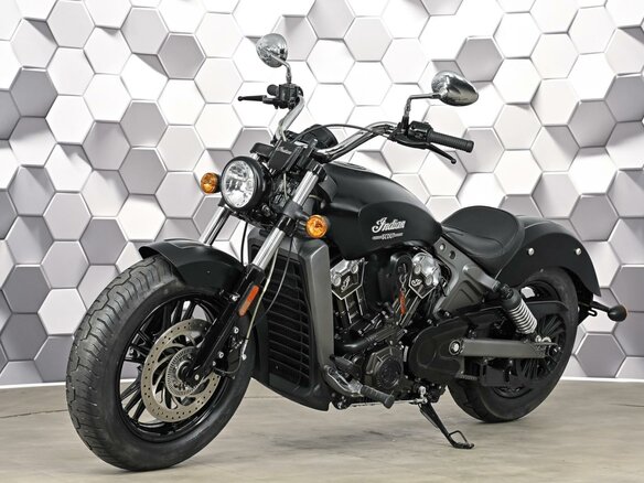 2015 Indian Scout, чёрный, 949000 рублей - вид 1