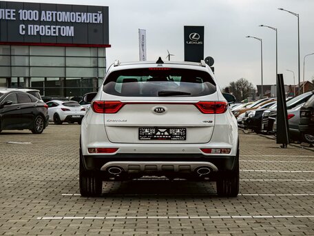 2018 Kia Sportage IV, белый, 1815000 рублей, вид 5