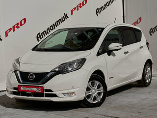 2018 Nissan Note e-Power II Рестайлинг, белый, 1340000 рублей, вид 1