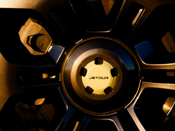 2026 Jetour T2, серебристый, 4499000 рублей - вид 9