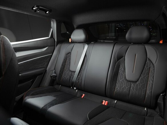 2025 Geely Cityray, серый, 2849840 рублей - вид 13