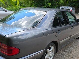 1997 Mercedes-Benz E-Класс 230 II (W210, S210), серый, 350000 рублей, вид 2