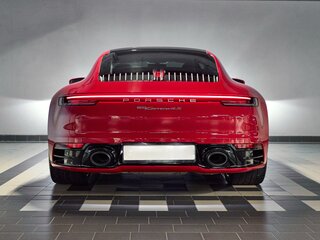 2021 Porsche 911 Carrera 4S VIII (992), красный, 16900000 рублей, вид 4