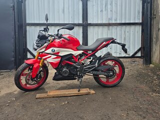 2024 BMW G 310 R, красный, 720000 рублей, вид 1