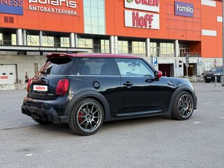 2021 Mini Hatch JCW III (F55/F56) Рестайлинг 2, чёрный, 3950000 рублей, вид 2