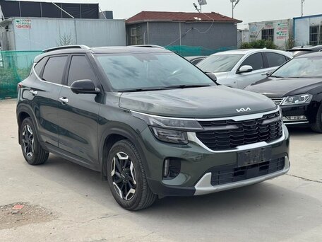 2023 Kia Seltos I Рестайлинг, серый, 1800000 рублей, вид 3