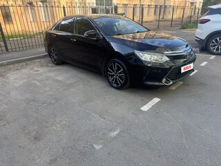 2016 Toyota Camry VII (XV50) Рестайлинг, чёрный, 1800000 рублей, вид 2