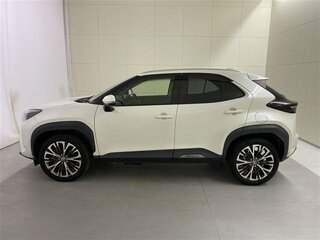 2022 Toyota Yaris Cross I, белый, 1490000 рублей, вид 2