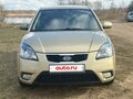 2010 Kia Rio II Рестайлинг, бежевый, 430000 рублей - вид 1