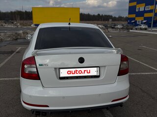 2011 Skoda Octavia RS II Рестайлинг, белый, 1200000 рублей, вид 5