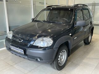 2013 Chevrolet Niva I Рестайлинг, чёрный, 424000 рублей, вид 1
