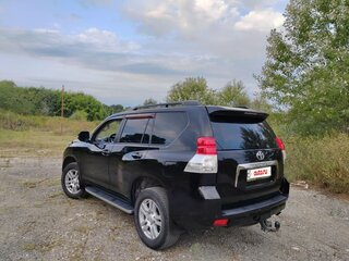 2010 Toyota Land Cruiser Prado 150 Series, чёрный, 2505000 рублей, вид 2