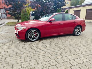 2020 Alfa Romeo Giulia II (952), красный, 4230000 рублей, вид 2