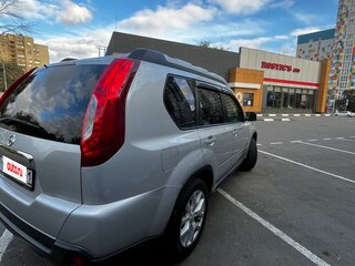 2011 Nissan X-Trail II Рестайлинг, серебристый, 1200000 рублей, вид 2