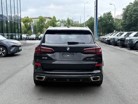 2022 BMW X5 Long 30Li IV (G05/G18), чёрный, 5072000 рублей, вид 4