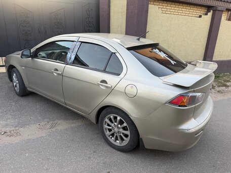2010 Mitsubishi Lancer X, бежевый, 390000 рублей, вид 5