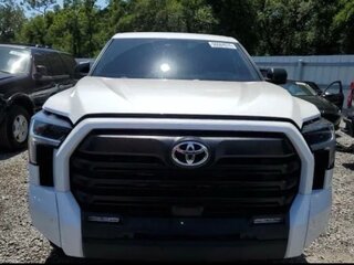 2024 Toyota Tundra Double Cab III, белый, 8000000 рублей, вид 3
