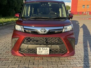 2021 Toyota Roomy I Рестайлинг, красный, 1450000 рублей, вид 2