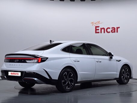2023 Hyundai Sonata VIII (DN8) Рестайлинг, белый, 2360000 рублей, вид 2