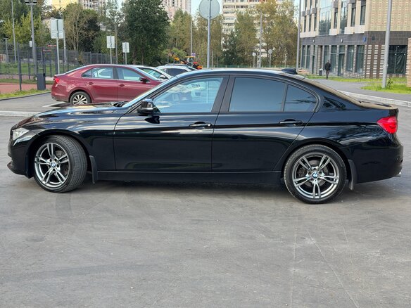 2015 BMW 3 серии 318i VI (F3x) Рестайлинг, чёрный, 1900000 рублей - вид 6