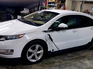 2013 Chevrolet Volt I, белый, 840000 рублей, вид 2