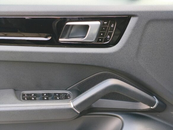 2019 Porsche Cayenne III, чёрный - вид 22