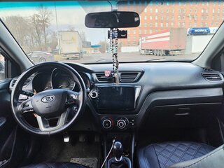 2012 Kia Rio III, белый, 450000 рублей, вид 5