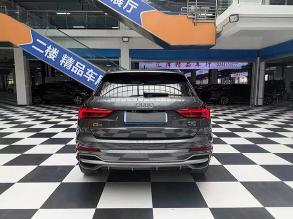 2023 Audi Q3 35 TFSI II (F3), серый, 2280000 рублей - вид 4