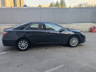 2016 Toyota Camry VII (XV50) Рестайлинг, чёрный, 2550000 рублей, вид 2