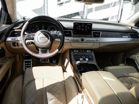 2015 Audi A8 Long III (D4) Рестайлинг, чёрный, 2680000 рублей - вид 5