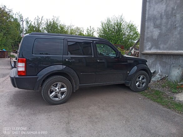 2007 Dodge Nitro, чёрный, 1100000 рублей - вид 3