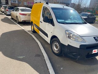 2011 Peugeot Partner II, белый, 460000 рублей, вид 2